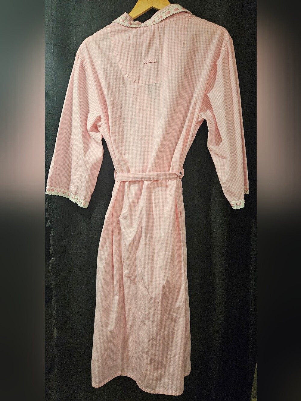 Secret Treasures Pink Gingham Robe Medium Cottagecore Eyelet Lace Wrap - Picture 9 of 9